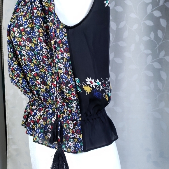 Derek Lam 100% Silk Dark Floral Tassel Sleeveless Blouse 10 Crosby Black Red 4 - Picture 6 of 15
